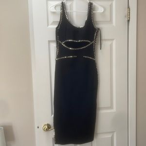 Black bodycon dress